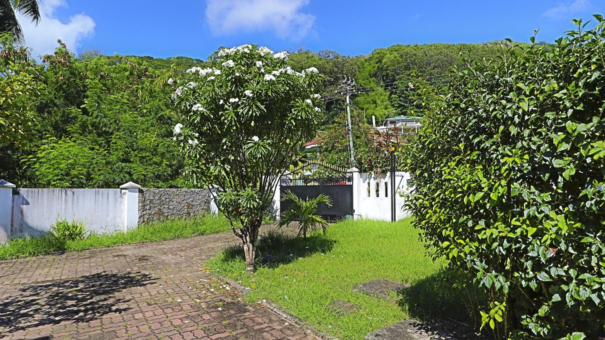 Beach View Villa - Beauvallon Villas Бо-Валлон Экстерьер фото